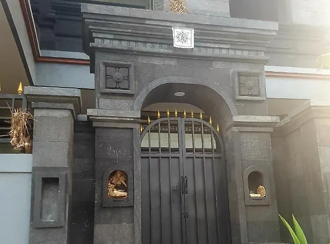 Yogi Villa *